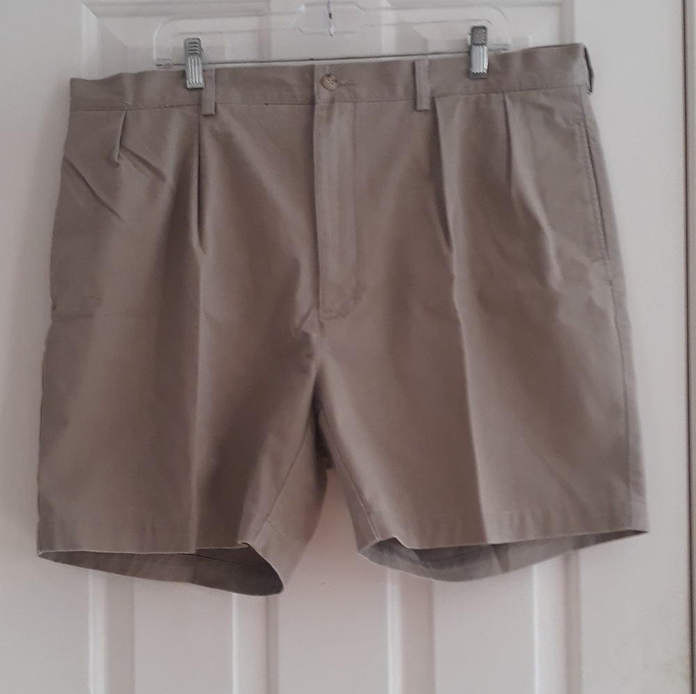 Polo Ralph Lauren Andrew Pleated Front Shorts Size 40